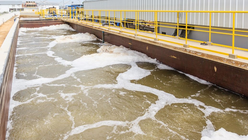 石油化工污水消泡劑應(yīng)用場(chǎng)景圖