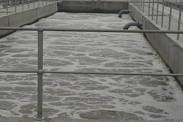 污水曝氣池出現(xiàn)泡沫是什么原因，用什么消泡劑可以解決泡沫？