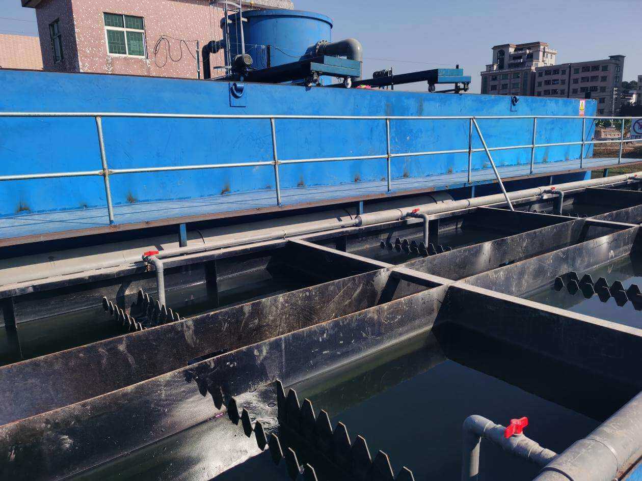 日化污水處理起泡怎么處理？泡沫多的原因是什么？